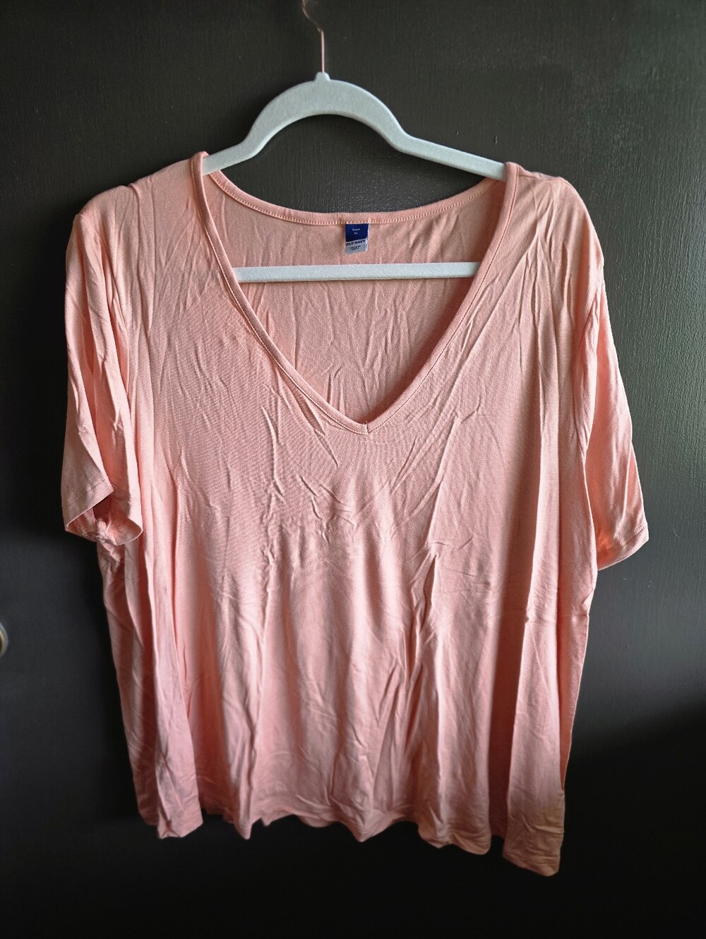 Old Navy Women's Coral V-Neck Short Sleeve Tee